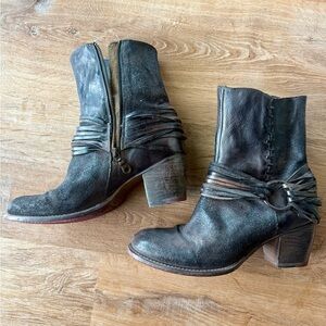 BED|STU Black Leather Wrap-Strap Ankle Boots with Ring Accent